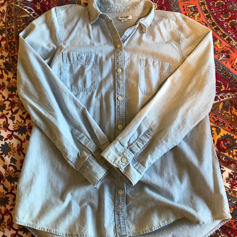 Old navy button up top